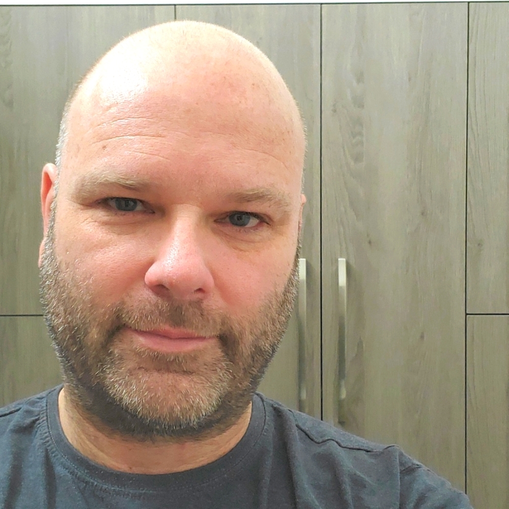 Meet your Posher, Simon